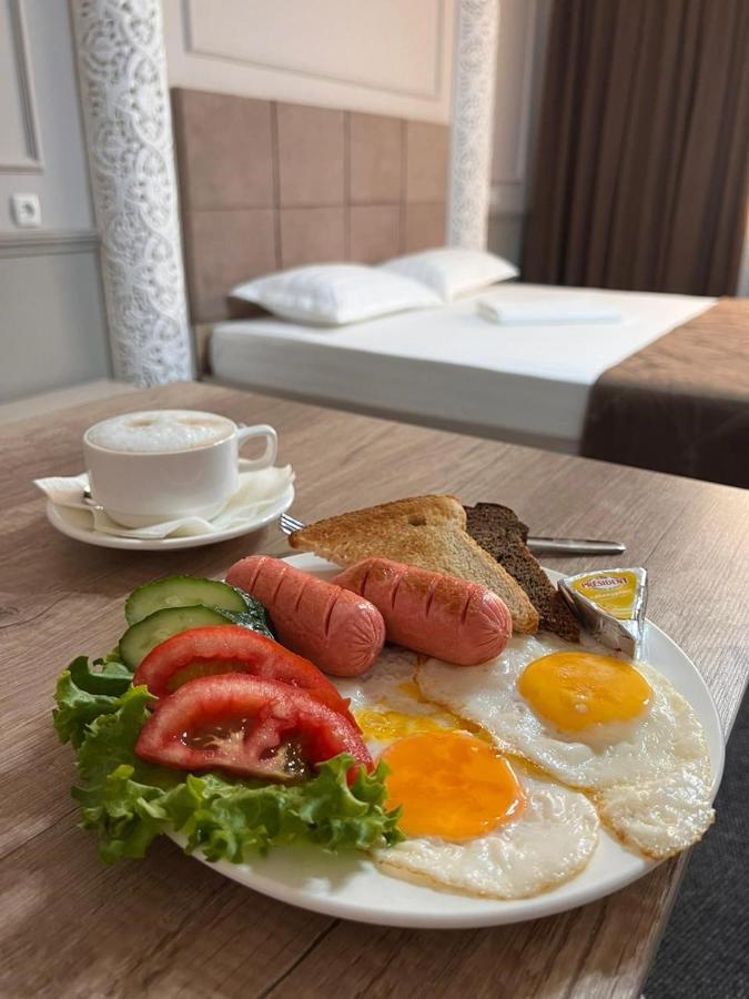 Sapphire Hotels Тараз Экстерьер фото